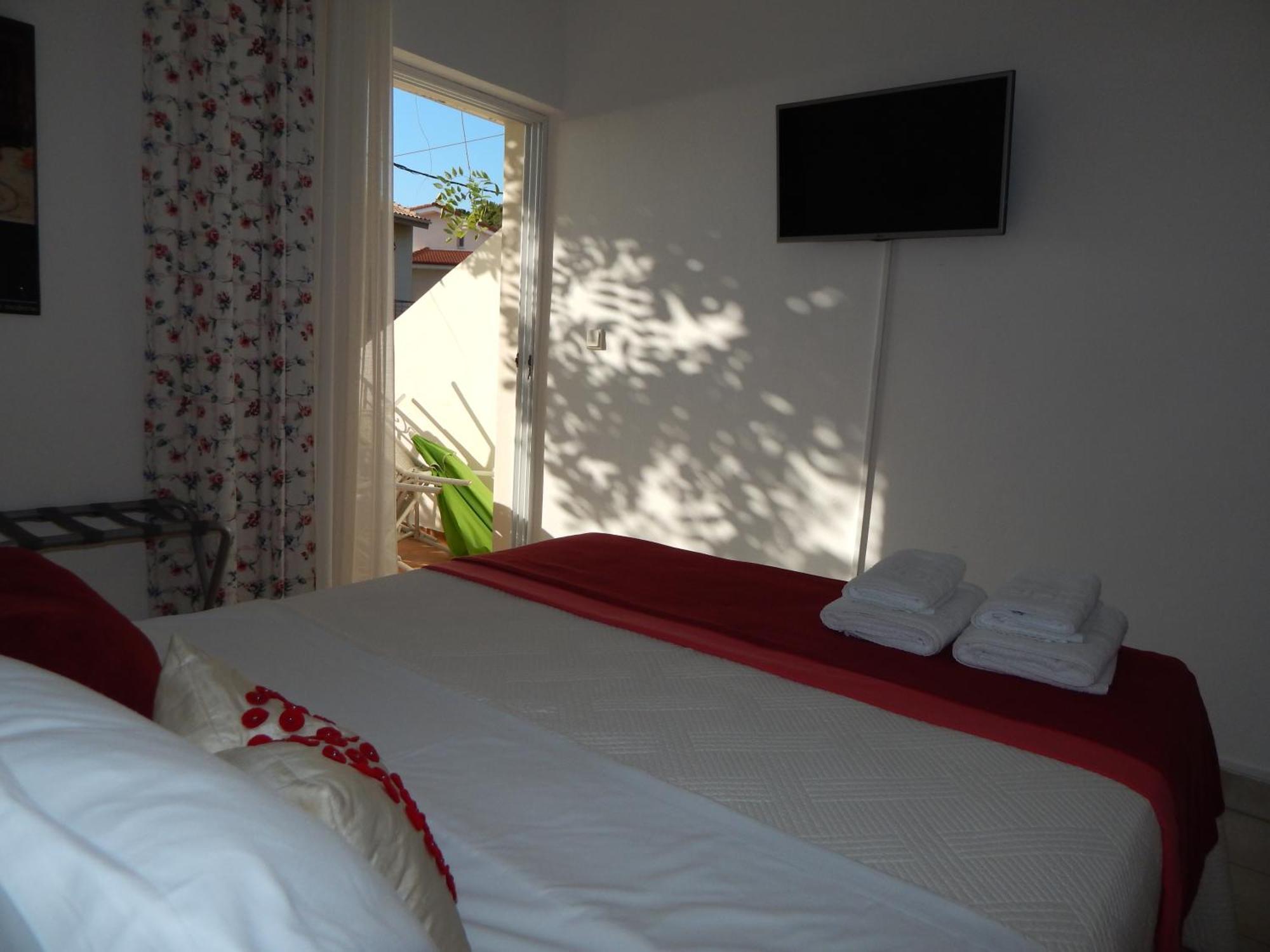 Palmina Mare Villa And Studios 파랄리아 브라초우 외부 사진
