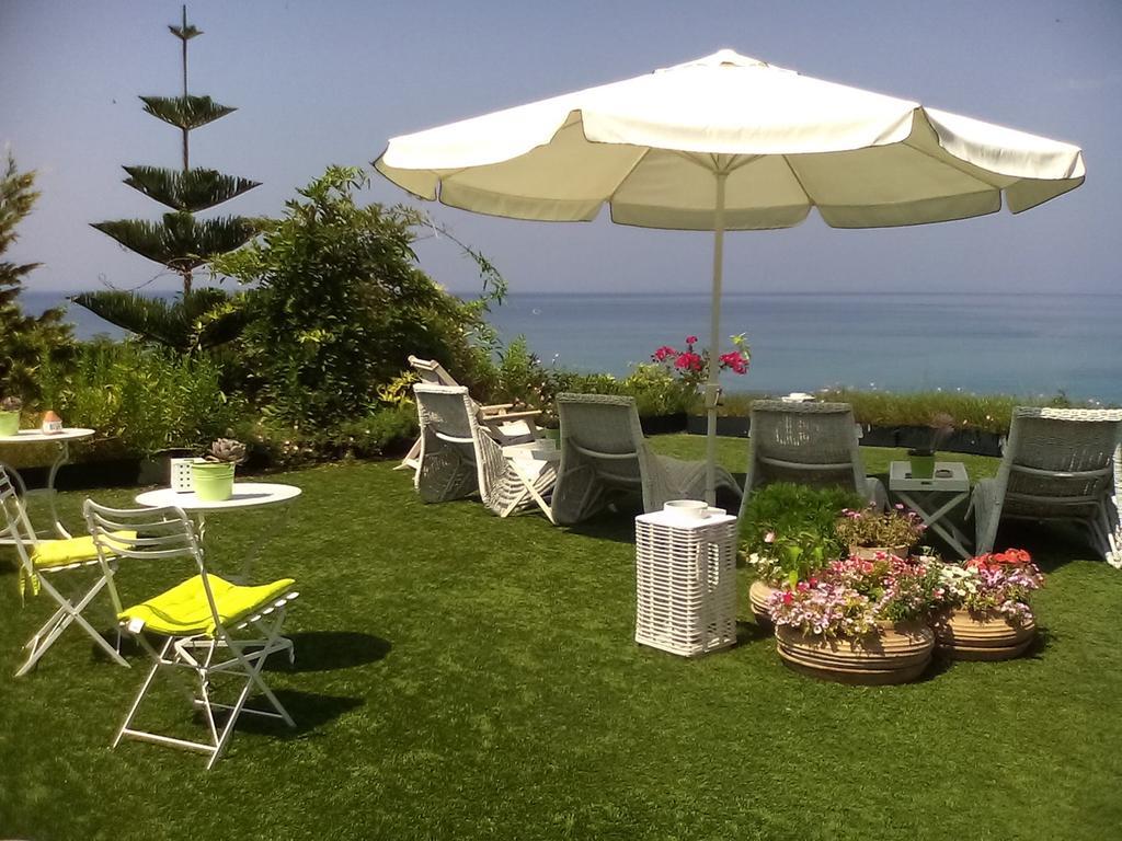Palmina Mare Villa And Studios 파랄리아 브라초우 객실 사진