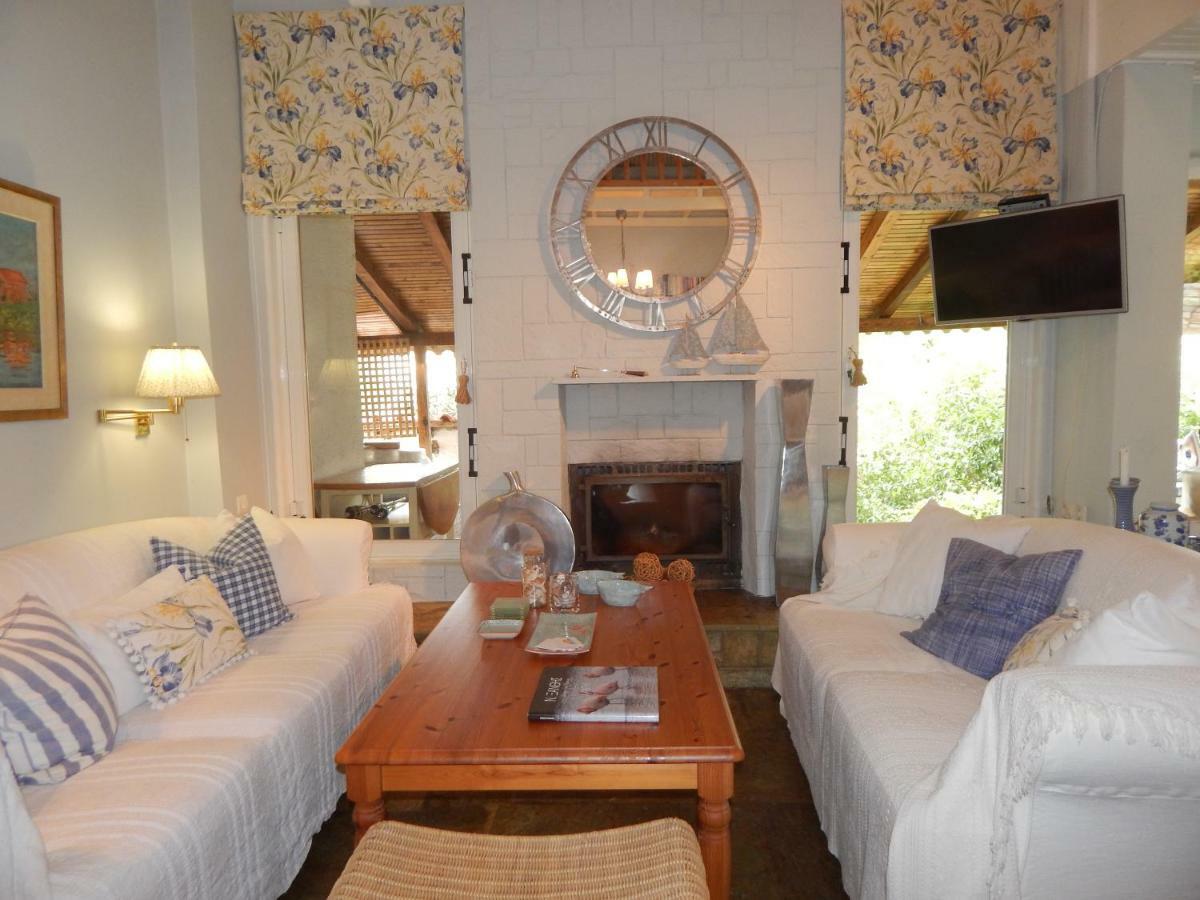 Palmina Mare Villa And Studios 파랄리아 브라초우 외부 사진